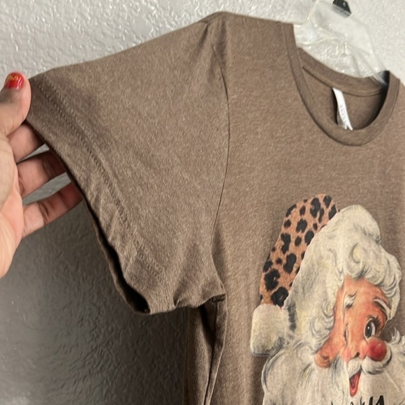Leopard Hat Vintage Retro Santa graphic tee SIZE Large Brown Short Sleeve - Picture 2 of 6